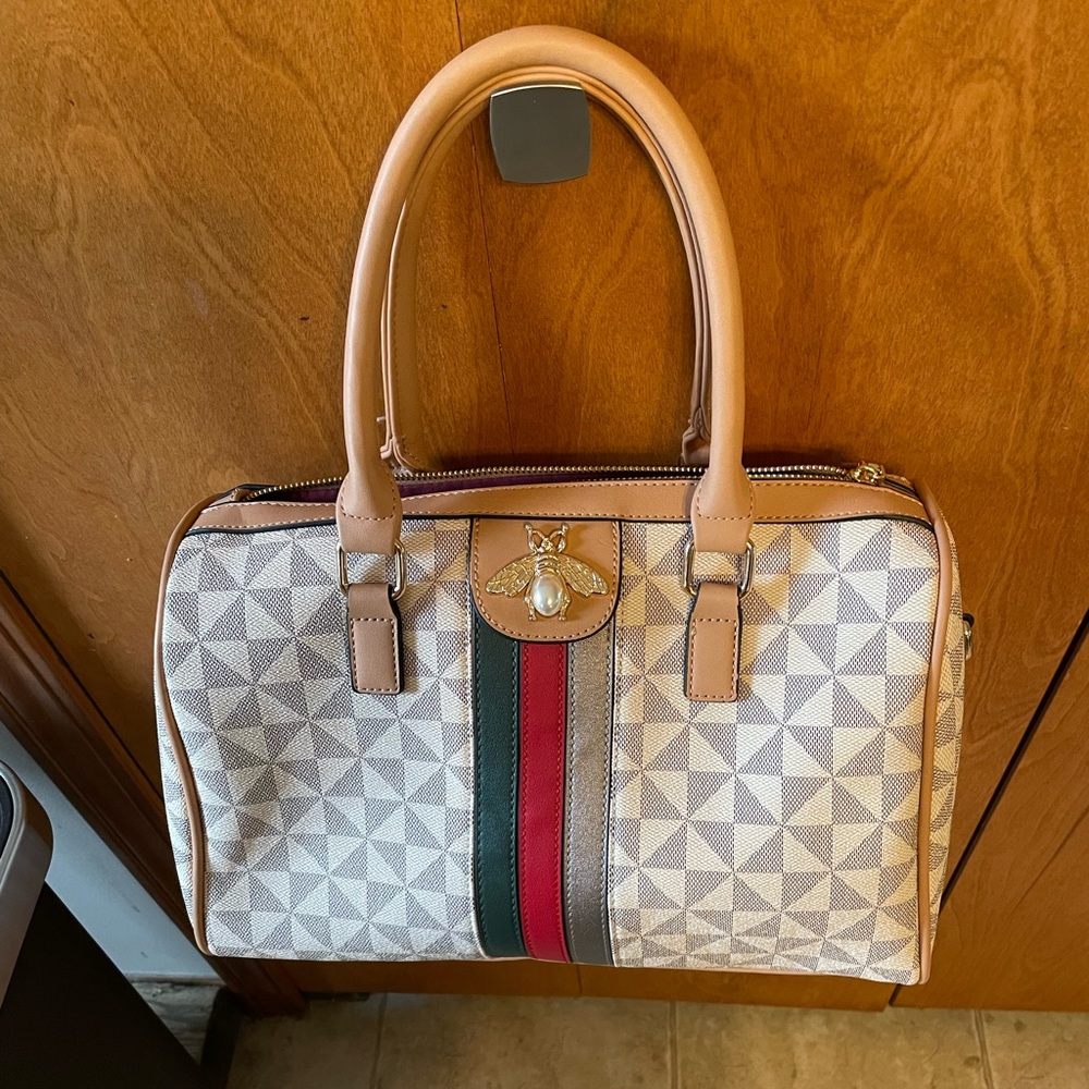 Cute barrel purse